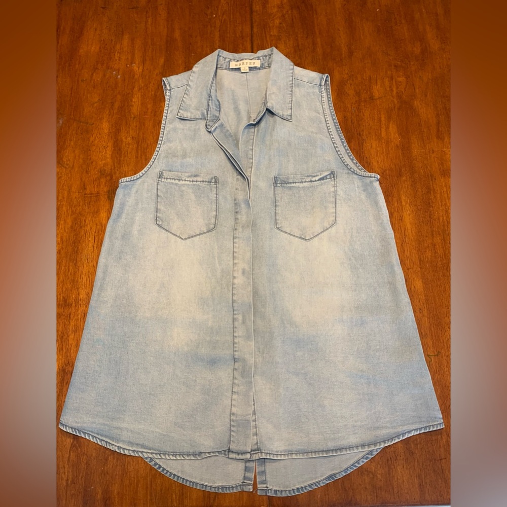 Denim Light Wash Chambray Sleeveless Button-Front Top